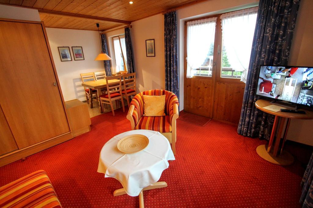 Gatterhof Hotel Riezlern Værelse billede