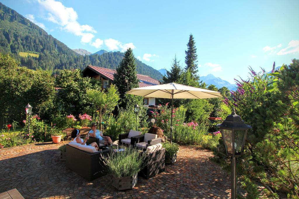 Gatterhof Hotel Riezlern Eksteriør billede