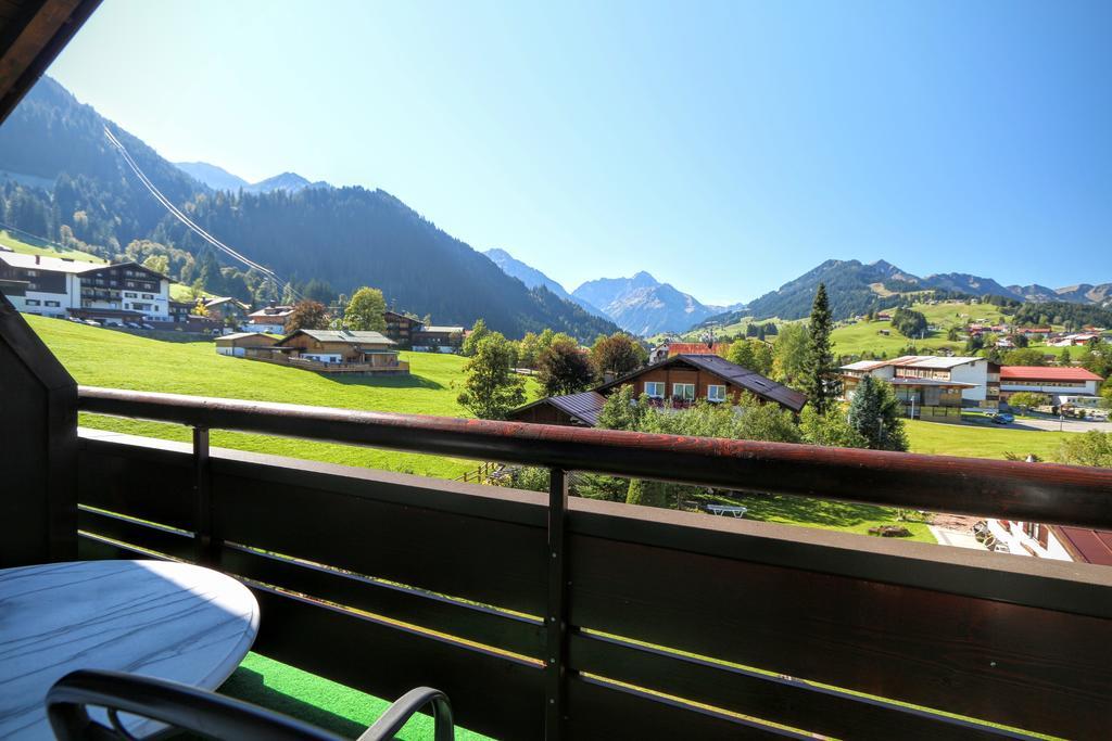 Gatterhof Hotel Riezlern Eksteriør billede
