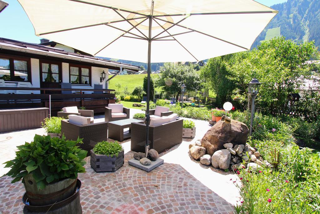 Gatterhof Hotel Riezlern Eksteriør billede