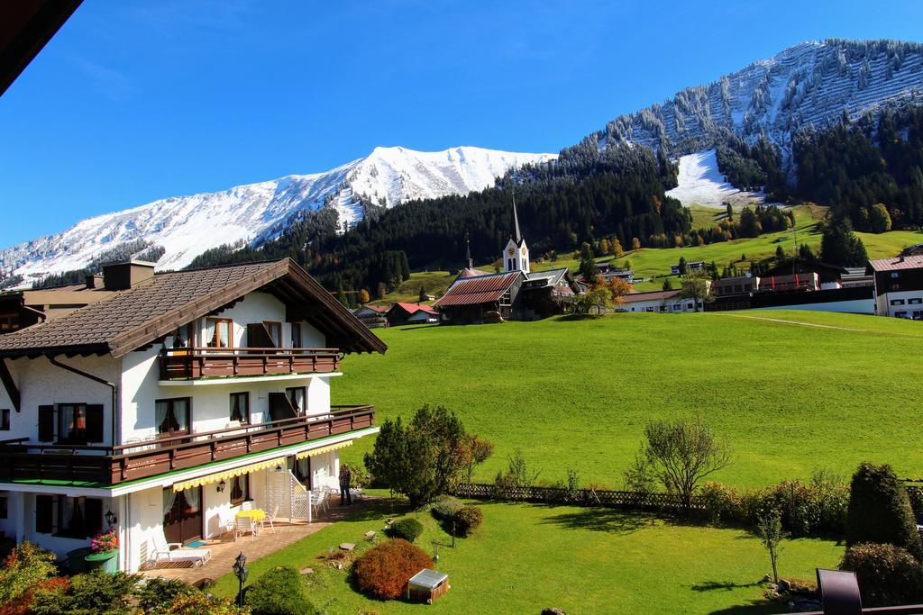 Gatterhof Hotel Riezlern Eksteriør billede